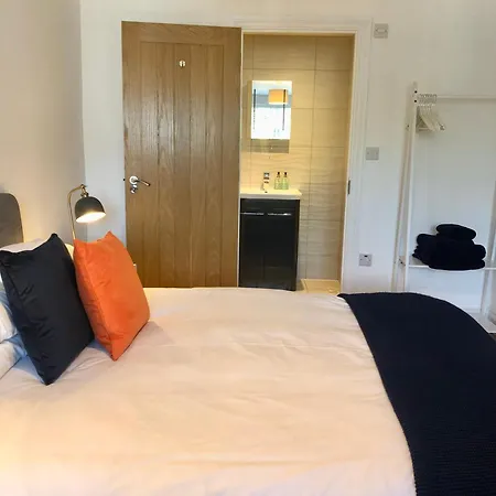 Guest With Parking Near St Ives & Bed & Breakfast Penzance