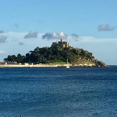 Bed & Breakfast Guest With Parking Near St Ives &